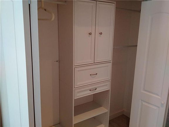 2nd image of 911 Meridian Ave APT 205