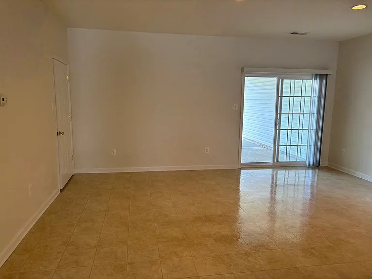 107 Heartwood Dr — Photo 16