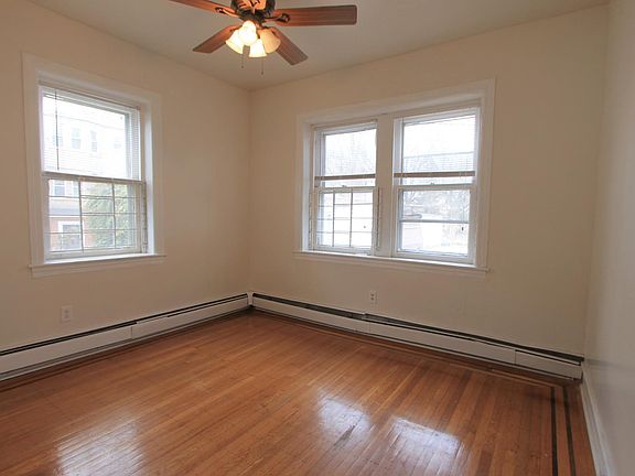 5th image of 13 E Upsal St APT A4