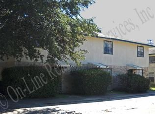 1912 Briar Oaks Dr, Bryan, TX 77802
