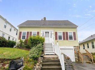 18 Kalmar St, Worcester, MA 01606