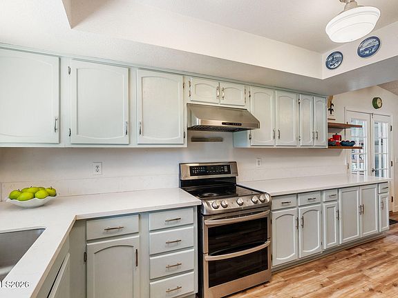 2nd image of 1820 Del Rosa Way