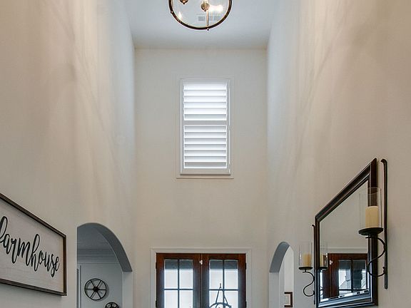 5th image of 1024 Lawson Ln