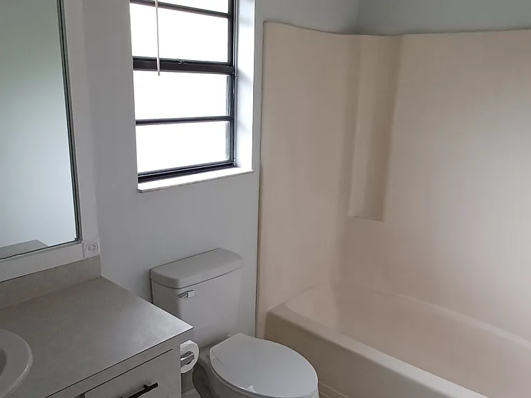6120 Georgia Ave — Photo 22