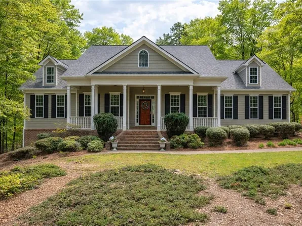 5522 Tyree Rd, Winston, GA 30187