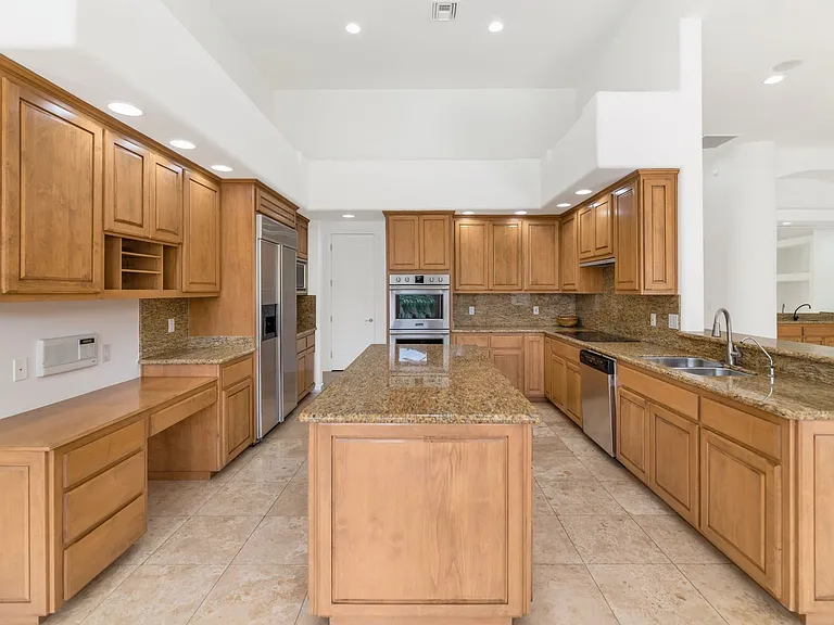 11139 E Cannon Dr — Photo 9