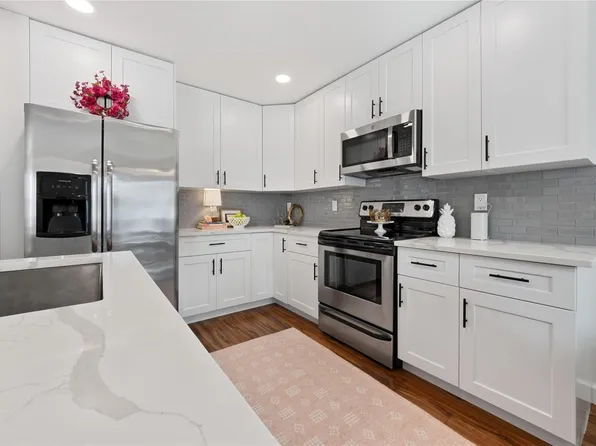 3318 Blue Fin Drive, West Palm Beach, FL 33411