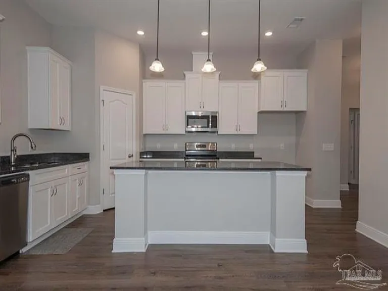 5746 Dunridge Dr — Photo 9
