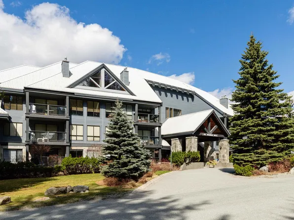 4821 Spearhead Dr #102, Whistler, BC V8E 1E8