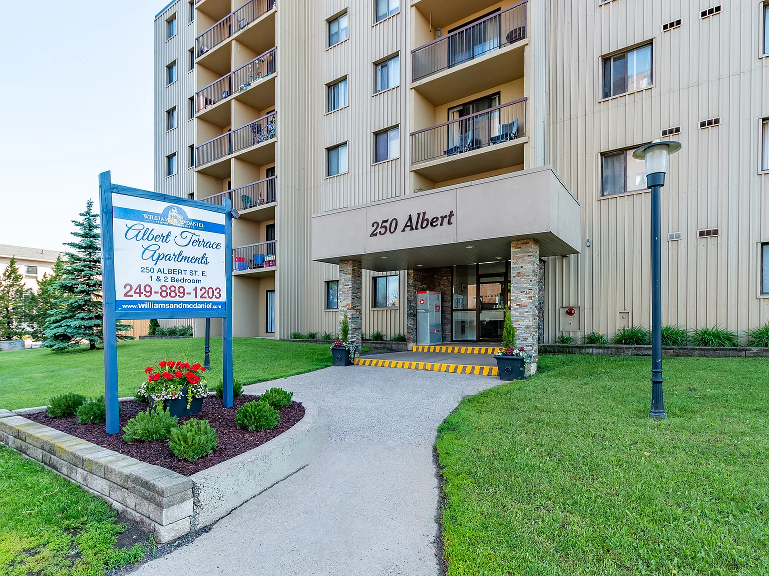 Albert Terrace Apartments - Choose your rent level - Call for Details - All utilities — Photo 4