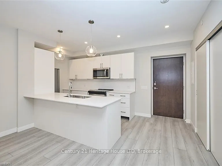 118 West St #704 — Photo 6