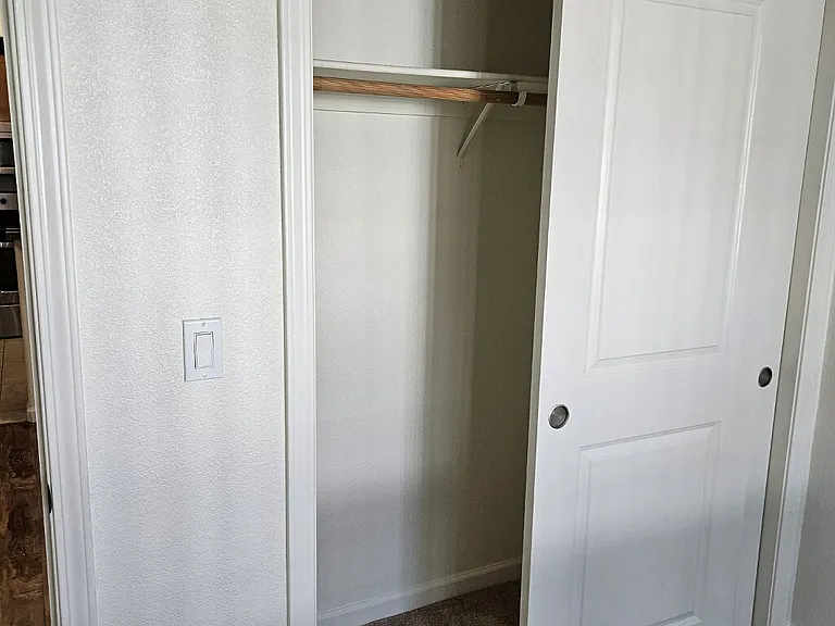 Diamond Creek Apartment — Photo 36