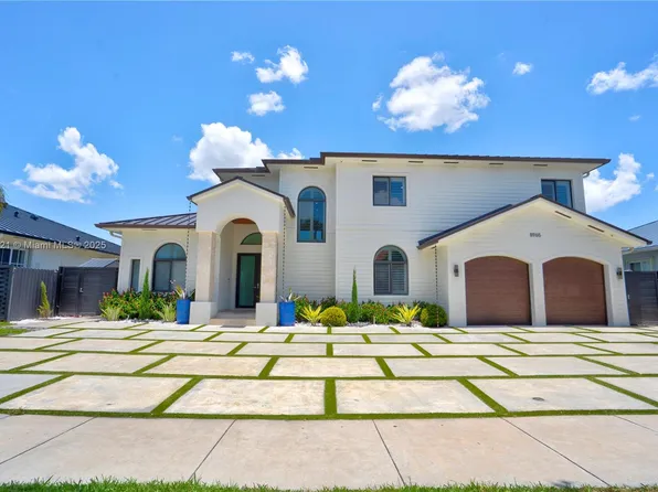 8965 NW 174th Ln, Hialeah, FL 33018