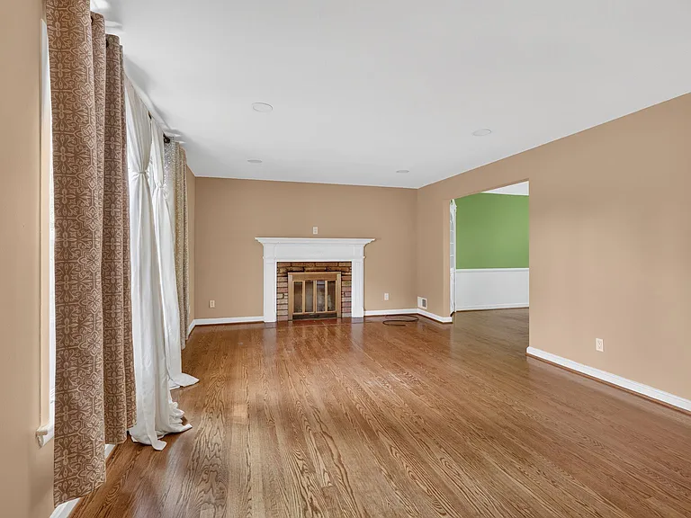 3919 N Chesterbrook Rd — Photo 15