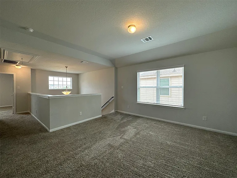 2611 Hoffman Ln — Photo 16