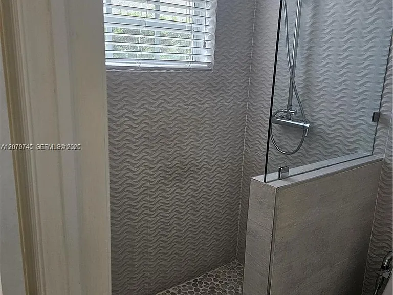 4501 NW 93rd Doral Ct — Photo 9