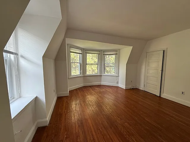 4203 Pine St #3F — Photo 2
