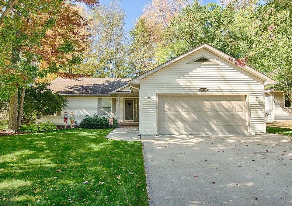 1st image of 2519 Greenwich Cir