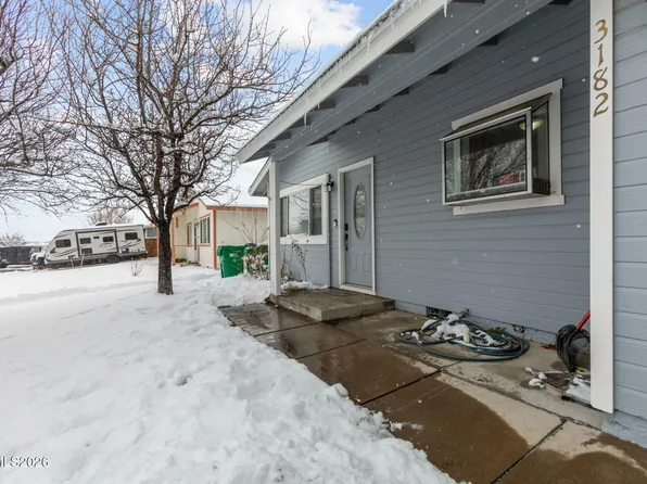 3182 Desatoya Dr, Carson City, NV 89701