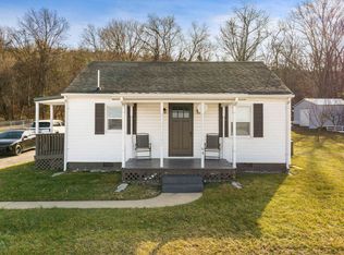 948 S Delphine Ave, Waynesboro, VA 22980