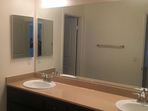 2nd image of 16523 Sonnet Ln