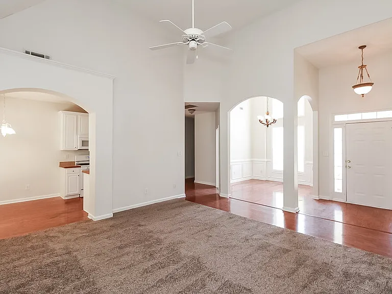 363 Freeman Forest Dr — Photo 6