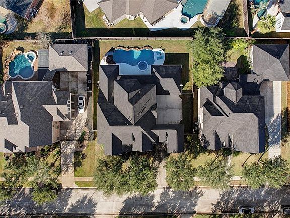 2nd image of 7607 Garden Knoll Lane