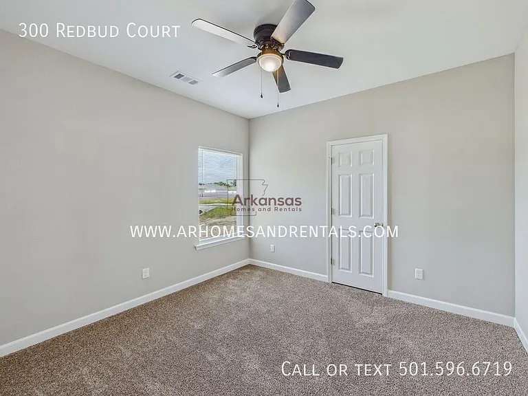 300 Redbud Ct — Photo 10