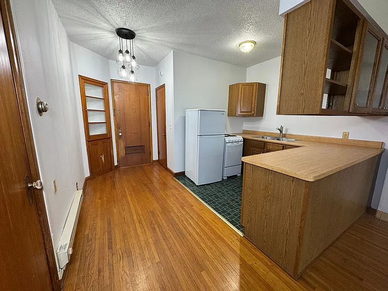 703 S Summit Ave — Photo 38