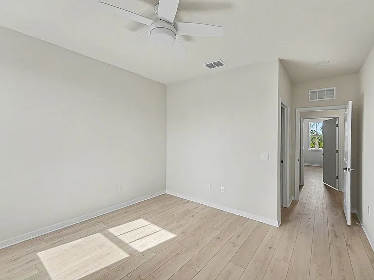2549 Mario Way — Photo 14