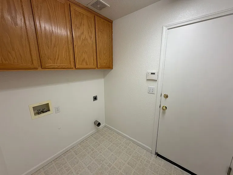 6400 Silver Hawk Way — Photo 24