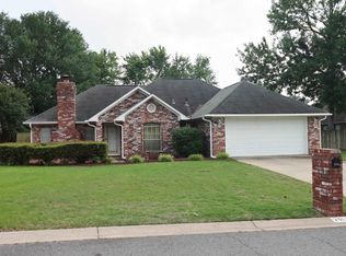 2911 Adam St, Conway, AR 72034