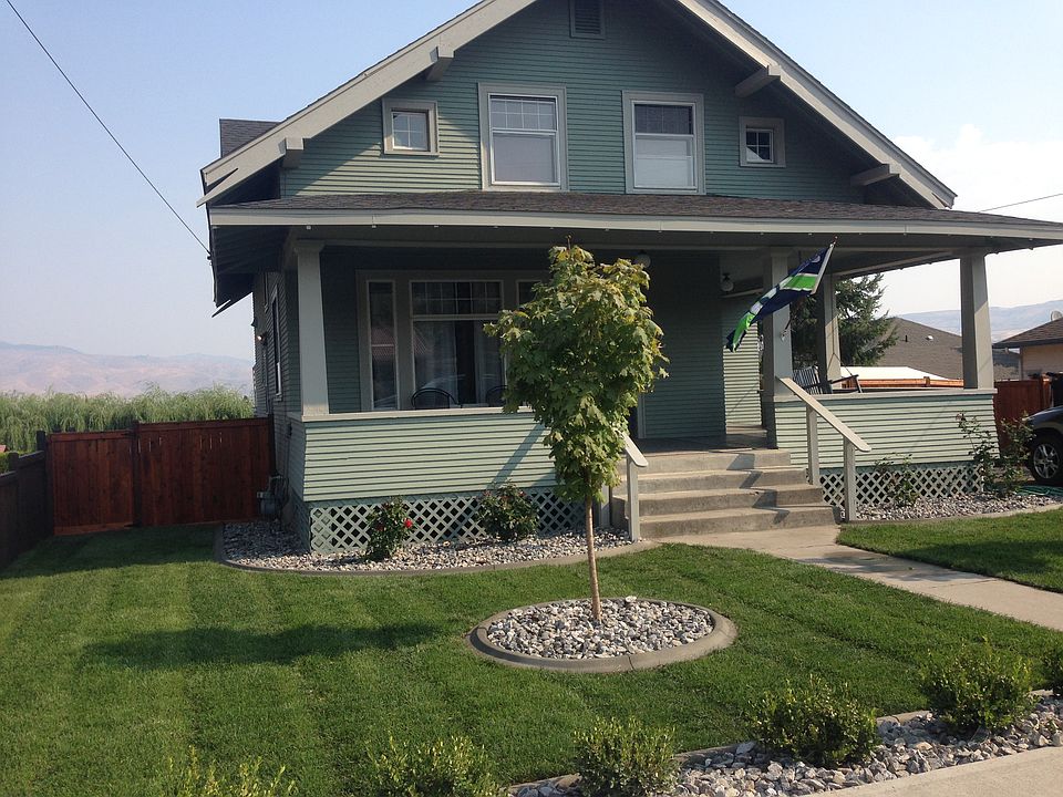 Front of House - Left Side