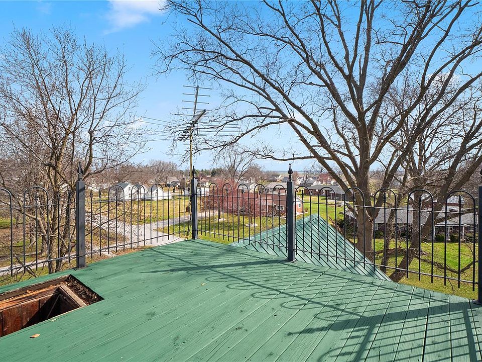 117 N Center St, Hoyleton, IL 62803 Zillow