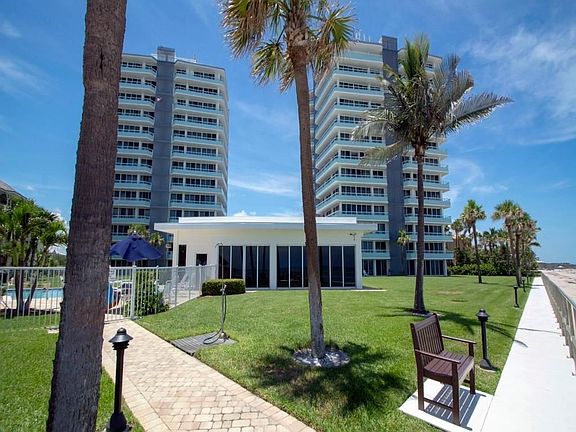 5th image of 3554 Ocean Dr APT 304N