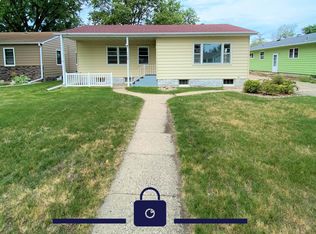 1706 S 3rd St, Aberdeen, SD 57401