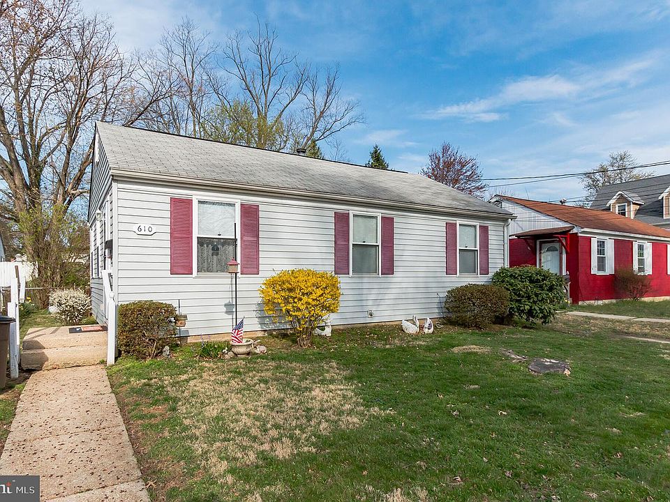 1st image of 610 Burgundy Dr