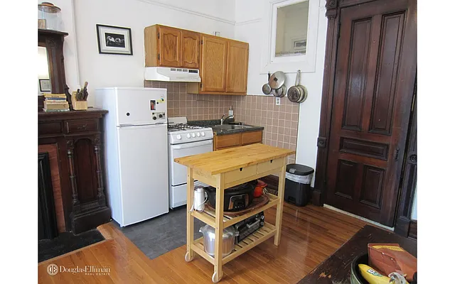 Rented by Douglas Elliman | media 4