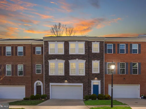 1104 Nolan St, Fredericksburg, VA 22401