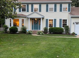 2112 Mitchell Cir, Virginia Beach, VA 23454