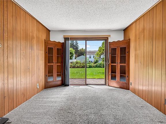 5th image of 103 Laura Dr