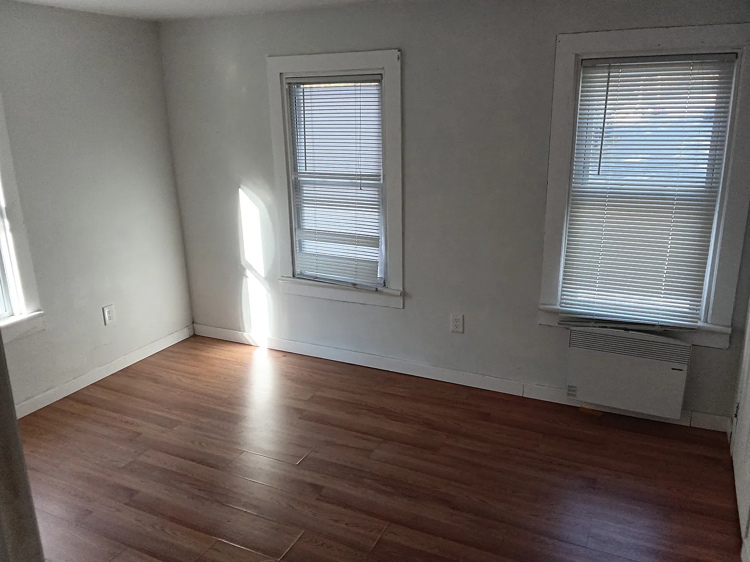 3 bed, $1,500 — Photo 3