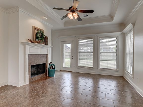 3rd image of 704 Copper Meadow Blvd
