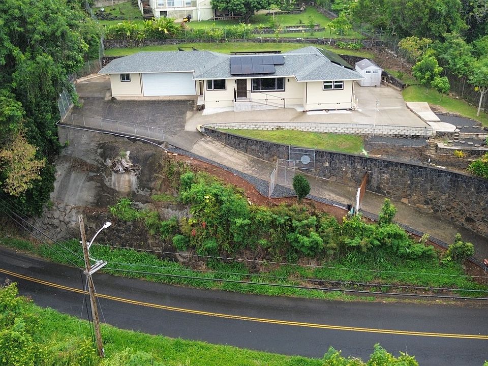 1st image of 2490 Tantalus Dr