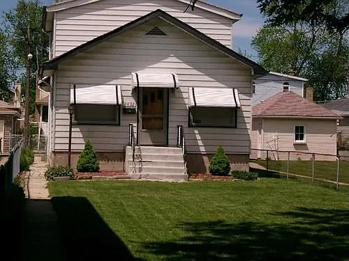 3622 N Ottawa Ave photo 1