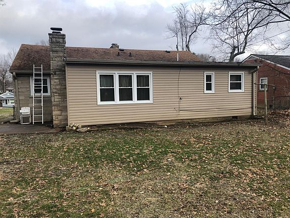 2nd image of 302 Zandale Dr