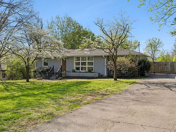 5th image of 383 Blackman Rd