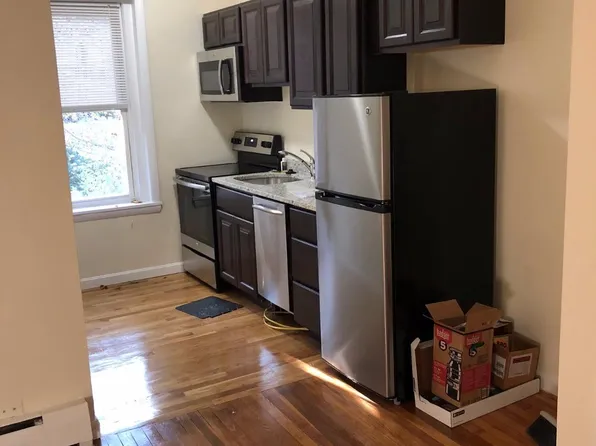 15 University Rd, Brookline, MA