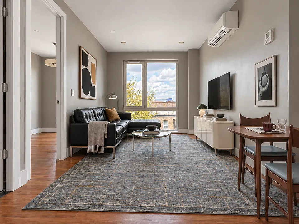 853 Lexington Ave #4B