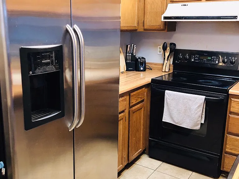 670 Winona Ct #26 — Photo 2